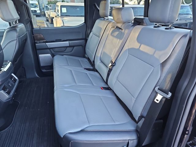 Used 2022 Ford F150 Lightning Lariat image 13