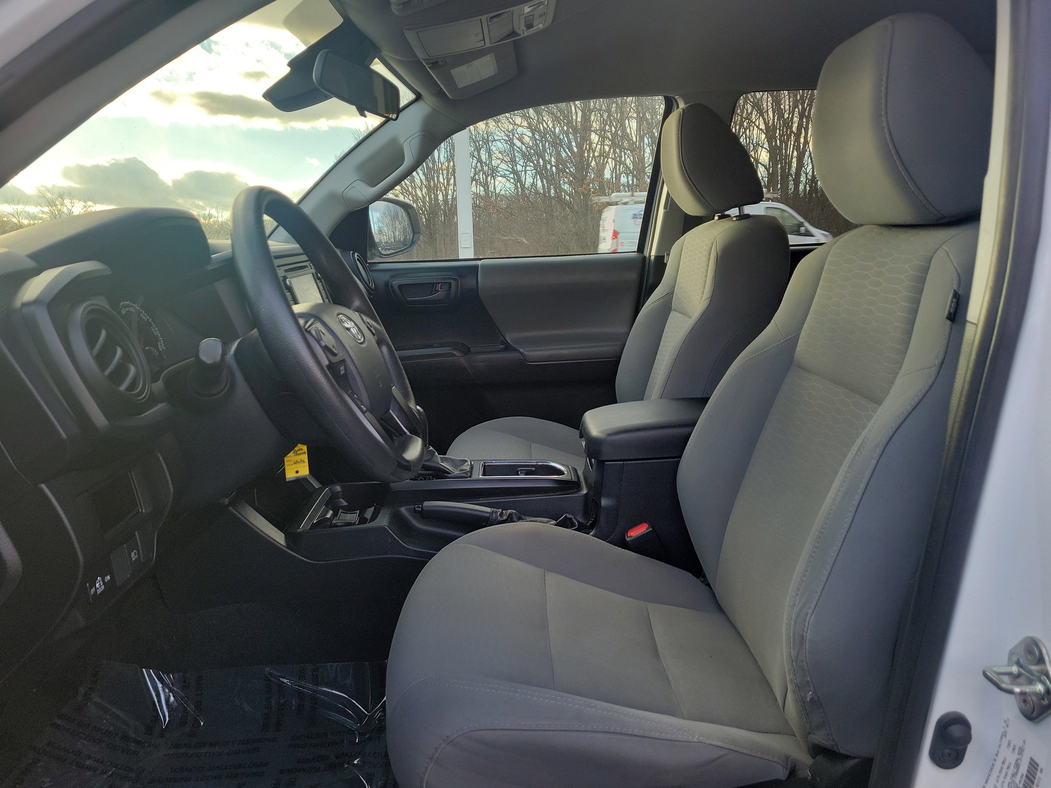 Certified 2019 Toyota Tacoma SR w/ SR Convenience Package image 11
