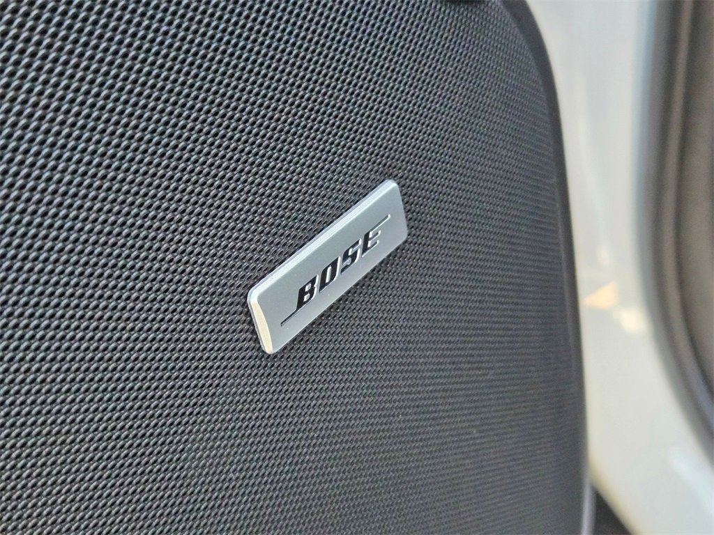 Used 2024 GMC Yukon XL Denali w/ Advanced Technology Package image 13