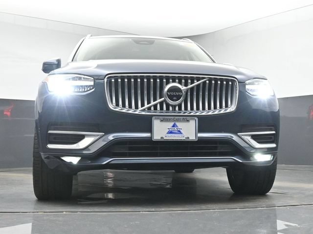 Used 2023 Volvo XC90 B6 Plus w/ Protection Package Premier AWD/4WD image 11