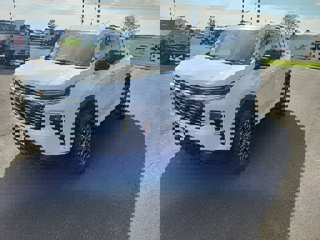 New 2026 Chevrolet Traverse LT w/ Driver Confidence Package