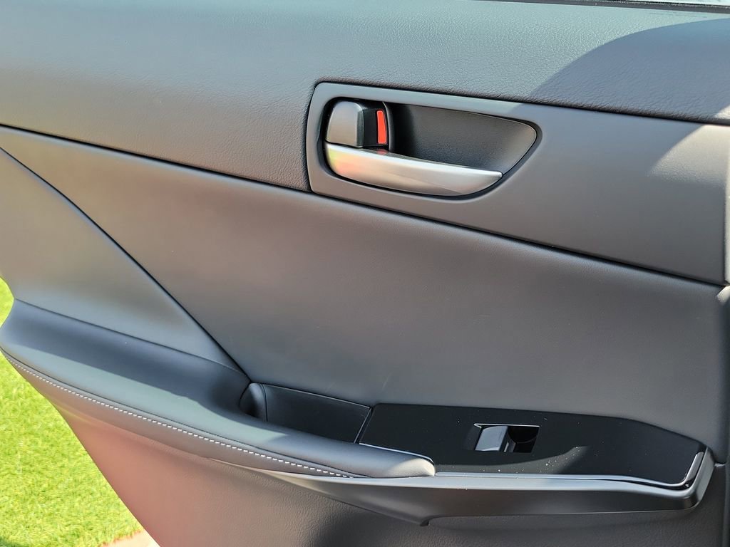Used 2024 Lexus IS 350 F Sport RWD image 18