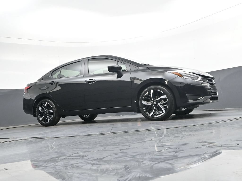 Certified 2025 Nissan Versa SR w/ Trunk Package FWD image 43