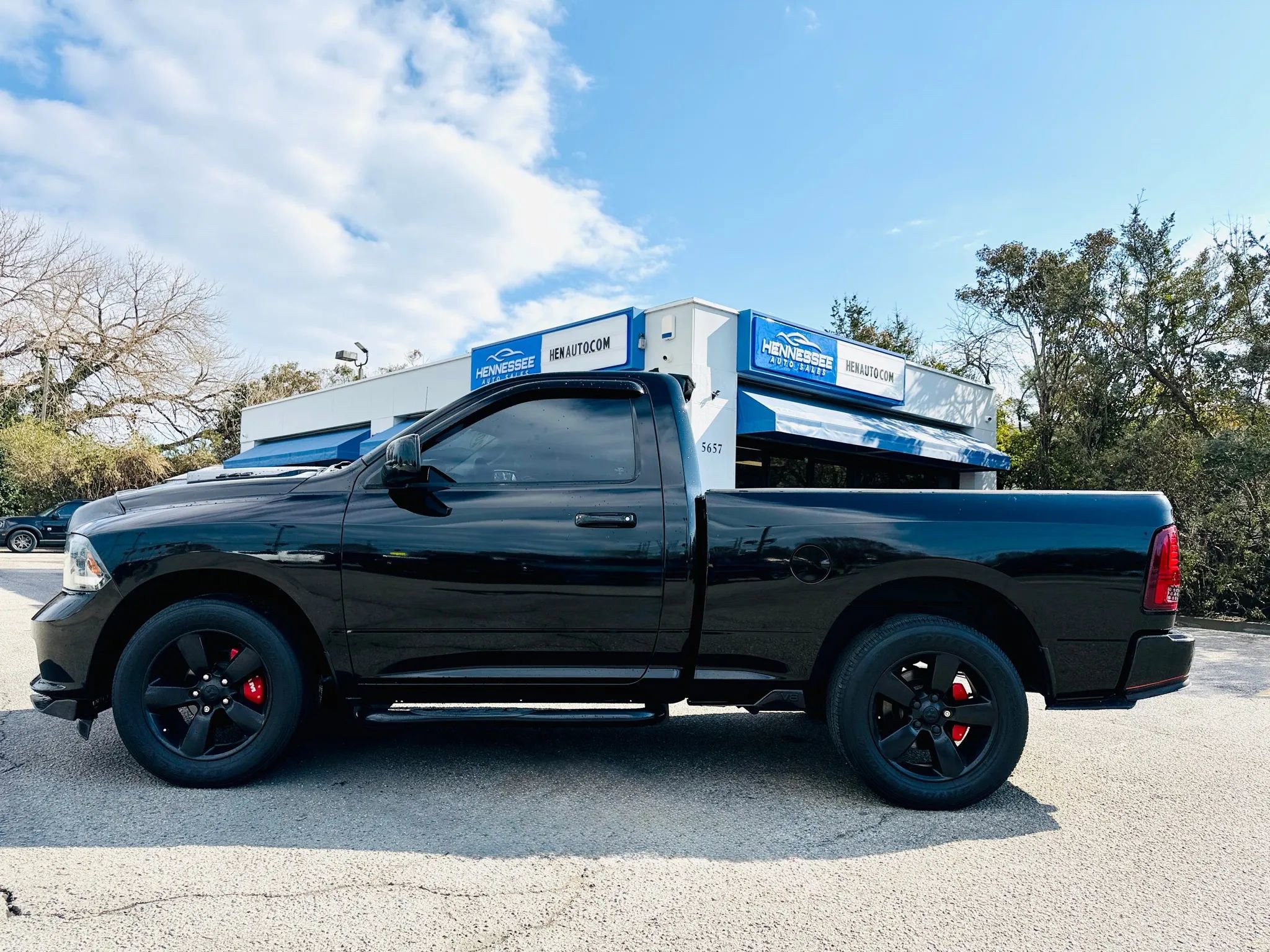 Used 2015 RAM 1500 Express w/ Black Ram 1500 Express Group RWD image 32