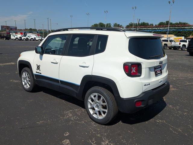 Used 2023 Jeep Renegade Latitude w/ Premium Group AWD/4WD image 5