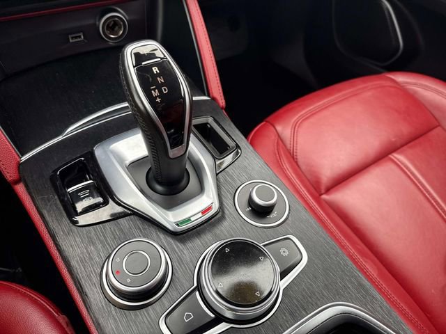 Used 2020 Alfa Romeo Stelvio AWD w/ Nero Edizione image 26
