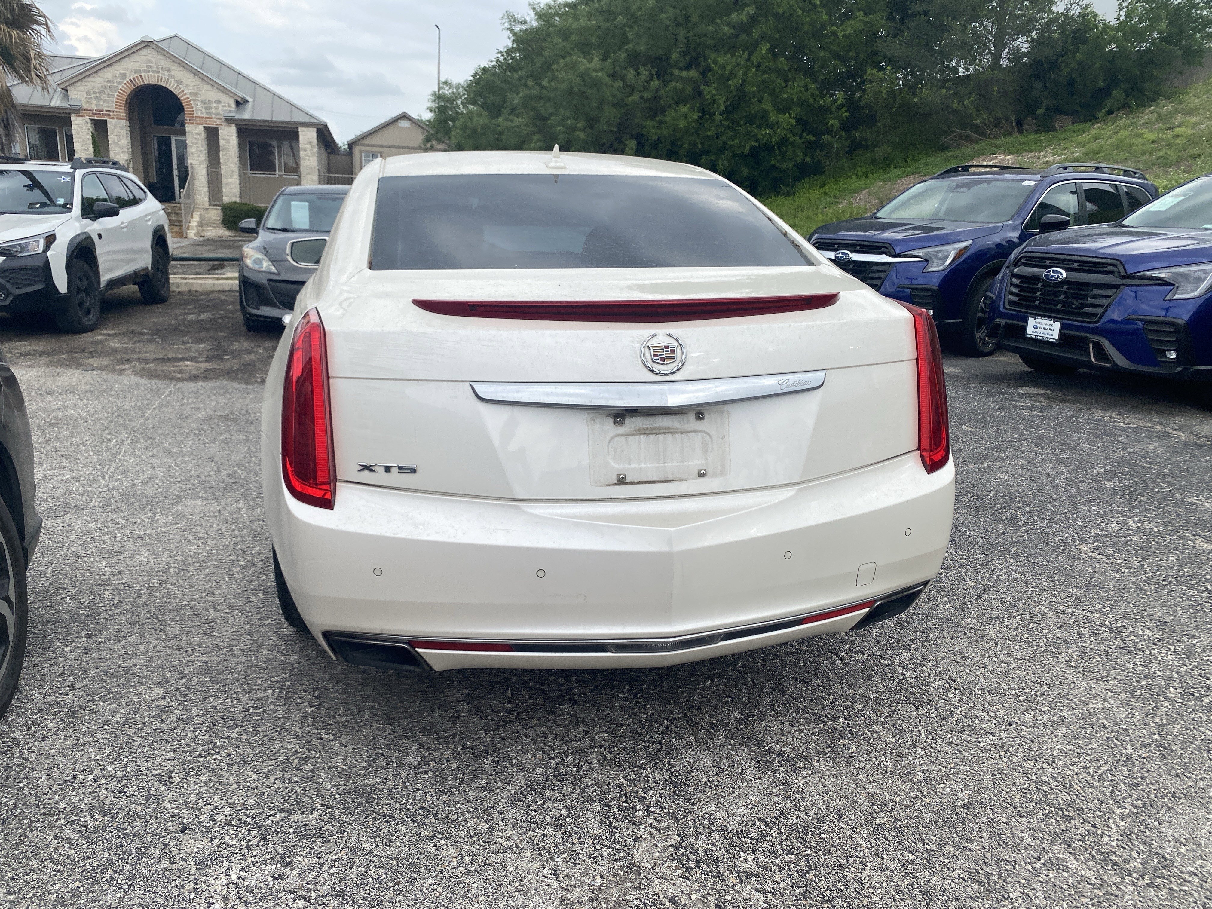 Used 2013 Cadillac XTS Premium FWD image 7