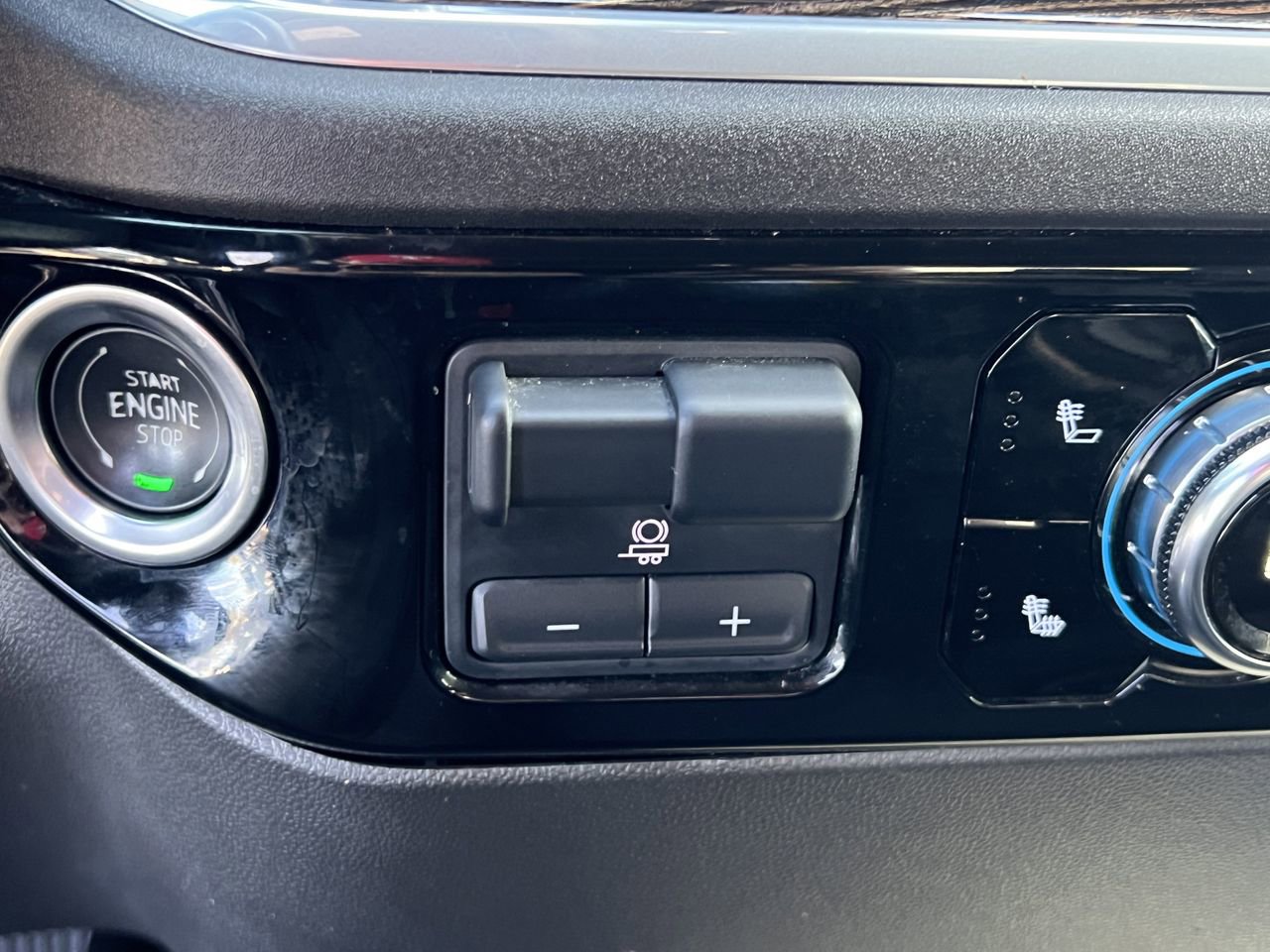 Used 2025 GMC Sierra 1500 Elevation image 21