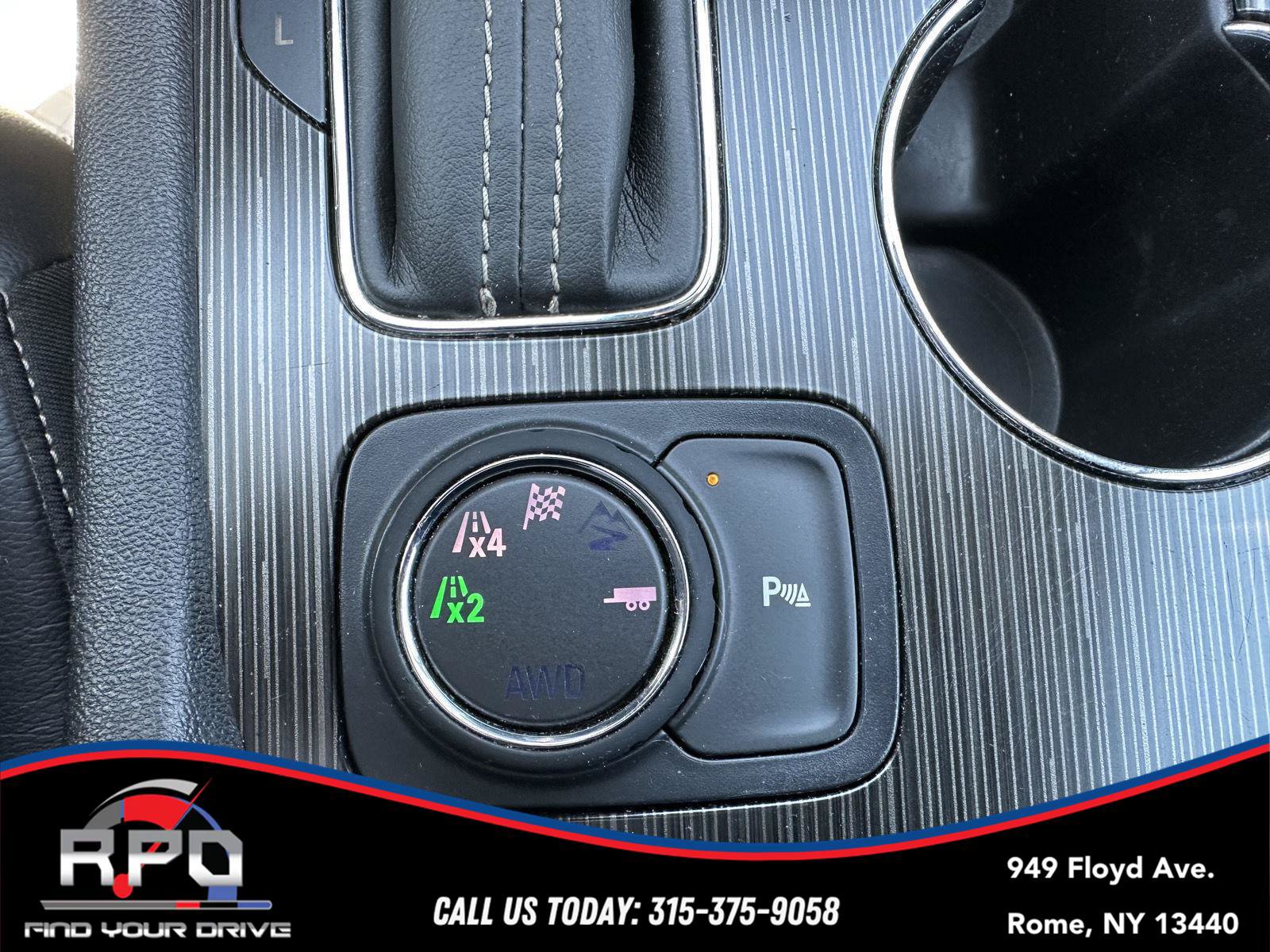 Used 2018 GMC Acadia SLT AWD/4WD image 24