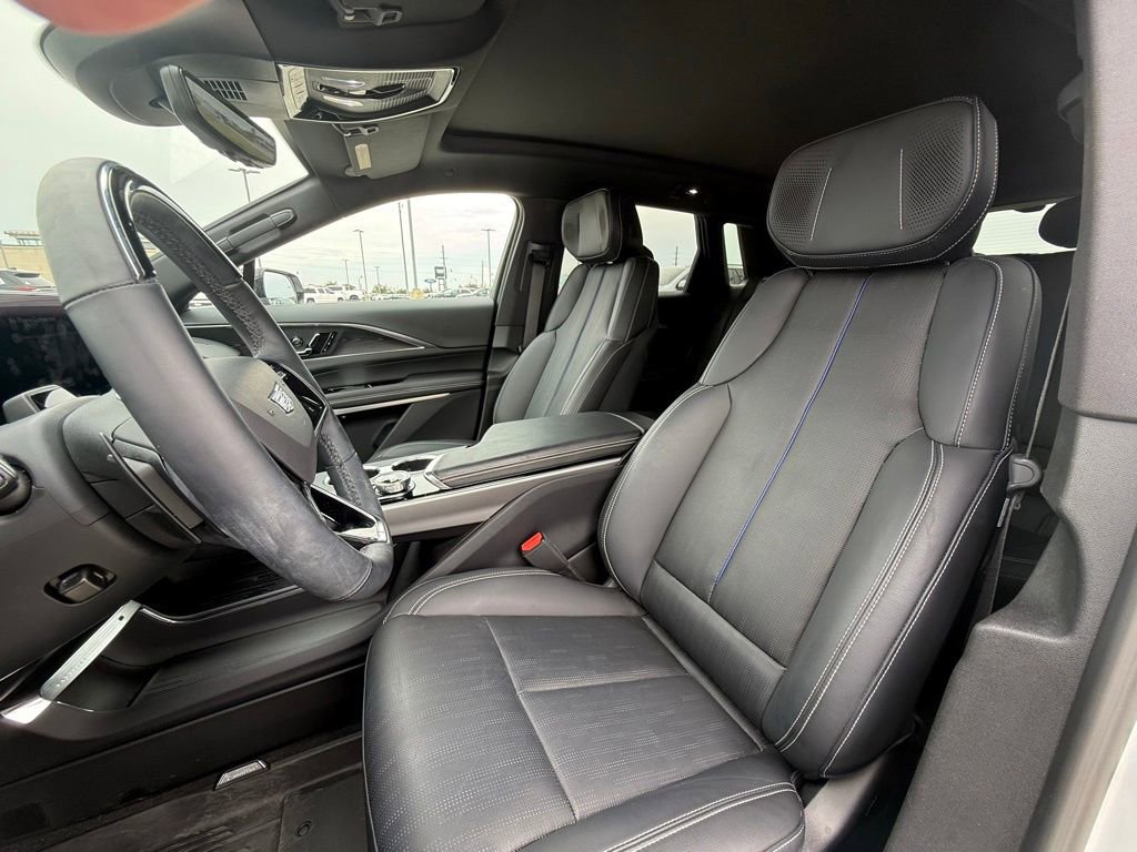 Certified 2024 Cadillac Lyriq Luxury w/ LPO, Floor Liner Package AWD/4WD image 28