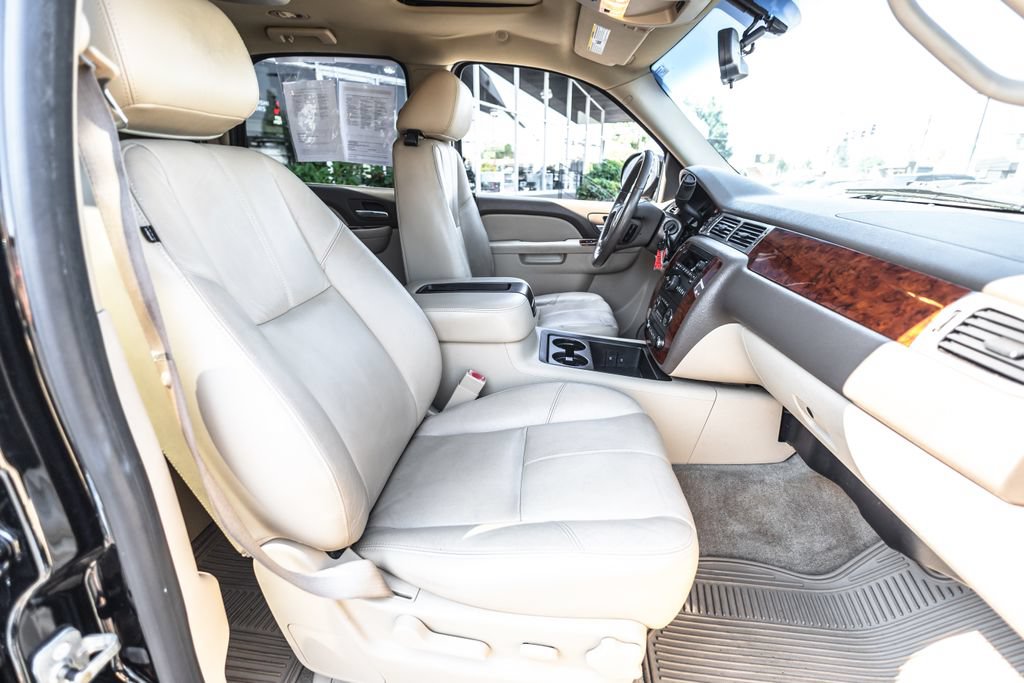 Used 2010 Chevrolet Tahoe LT AWD/4WD image 24