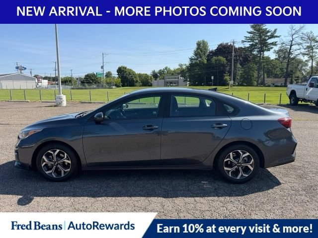 Used 2019 Kia Forte LXS FWD image 4