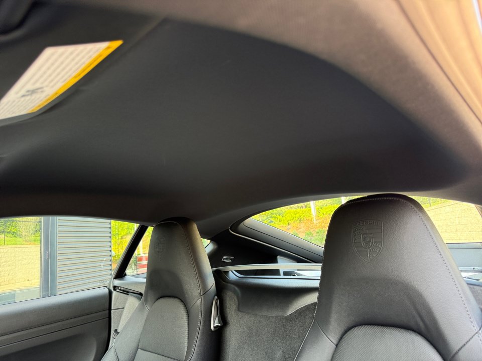 Used 2025 Porsche 718 Cayman RWD image 19