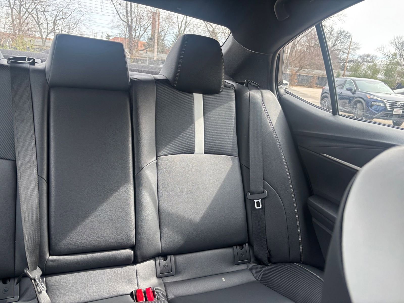 Used 2025 Toyota Camry SE image 35