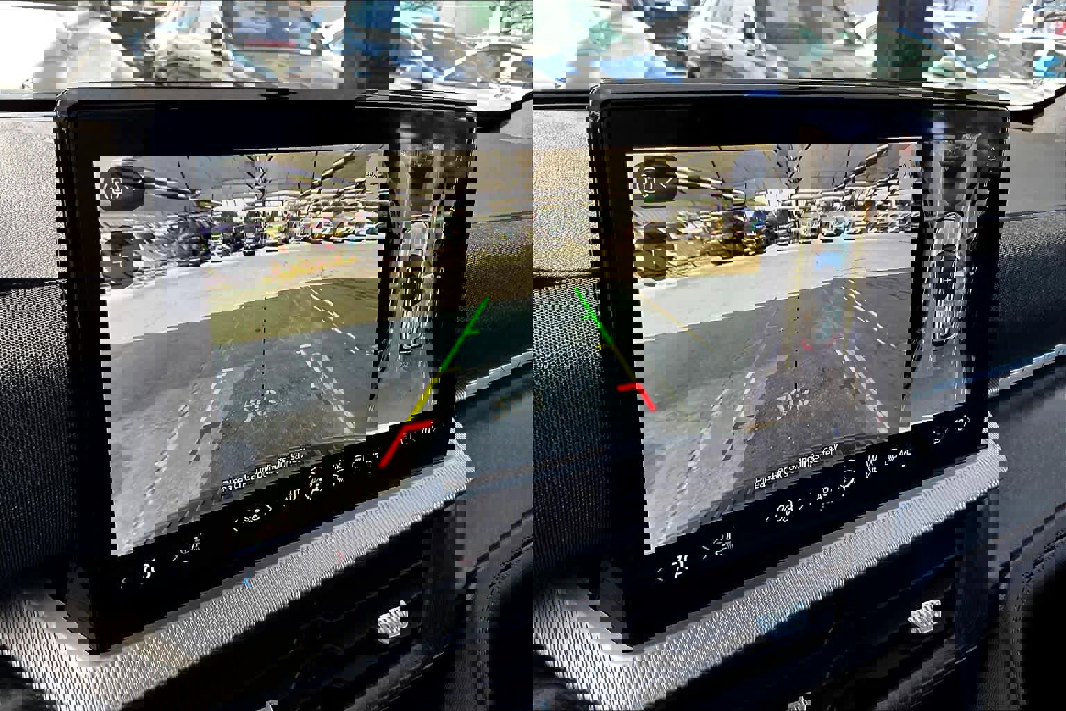 Used 2025 Ford Explorer Platinum w/ LUX Leather Package image 26