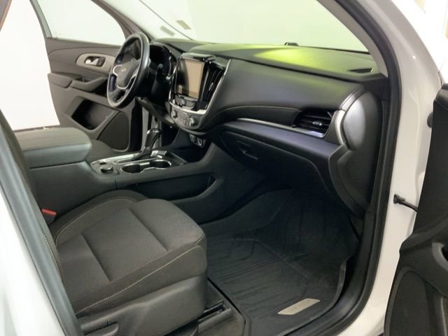 Used 2020 Chevrolet Traverse LT FWD image 24