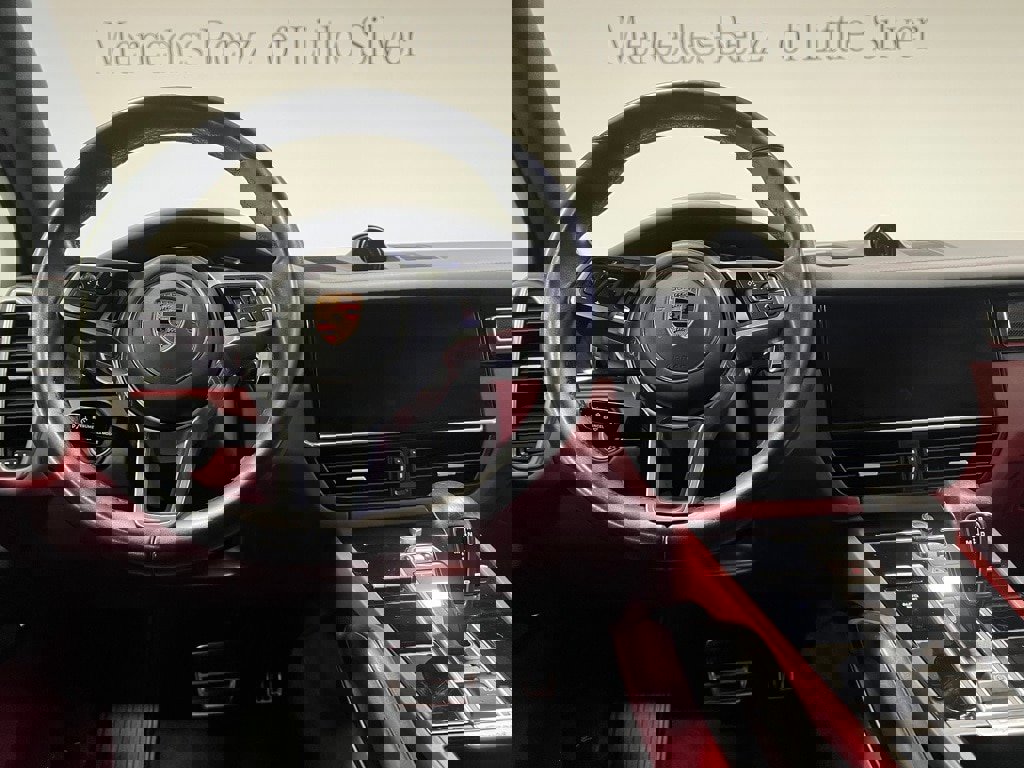 Used 2022 Porsche Cayenne S image 31