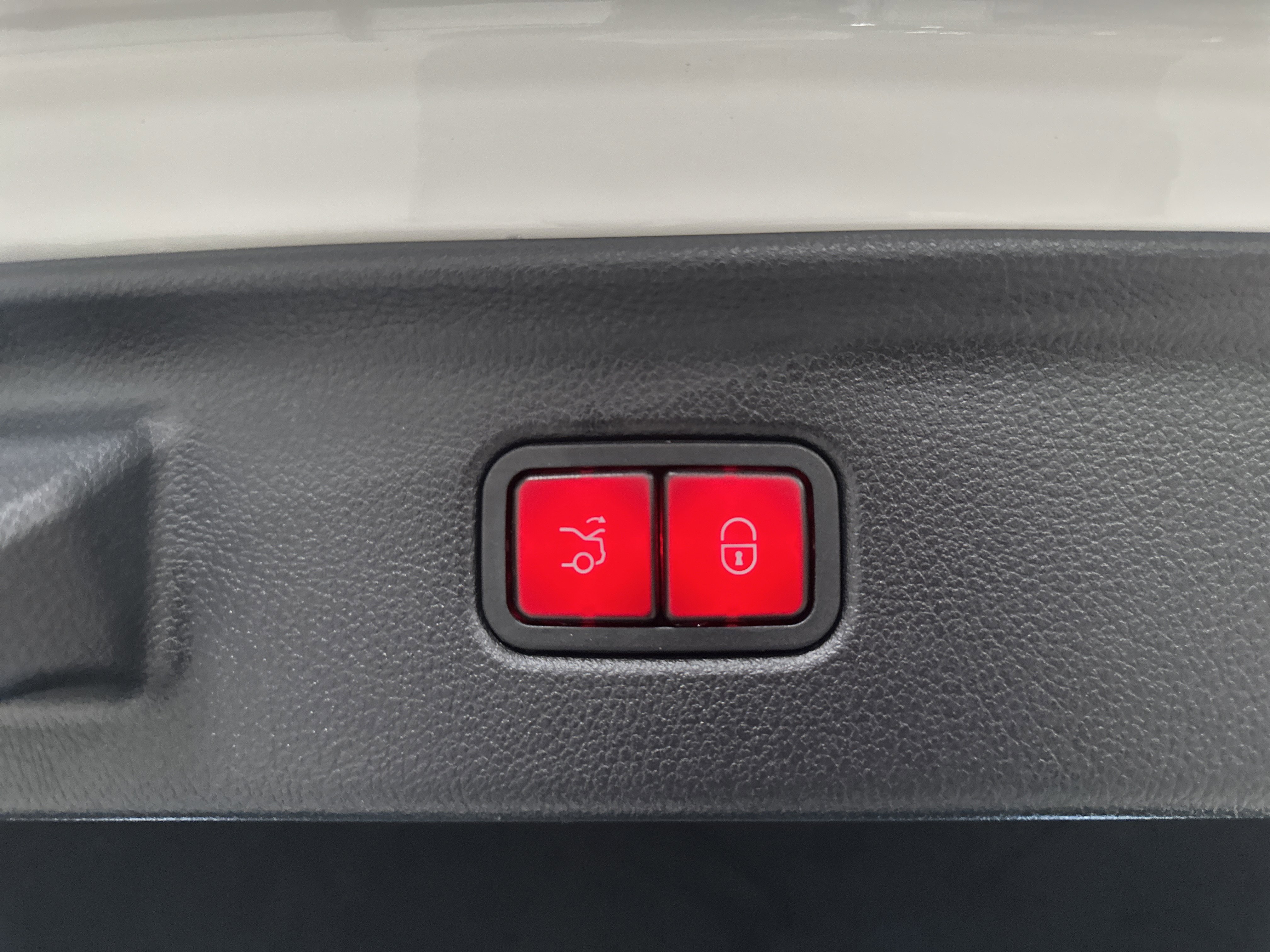 Certified 2022 Mercedes-Benz S 500 4MATIC image 17