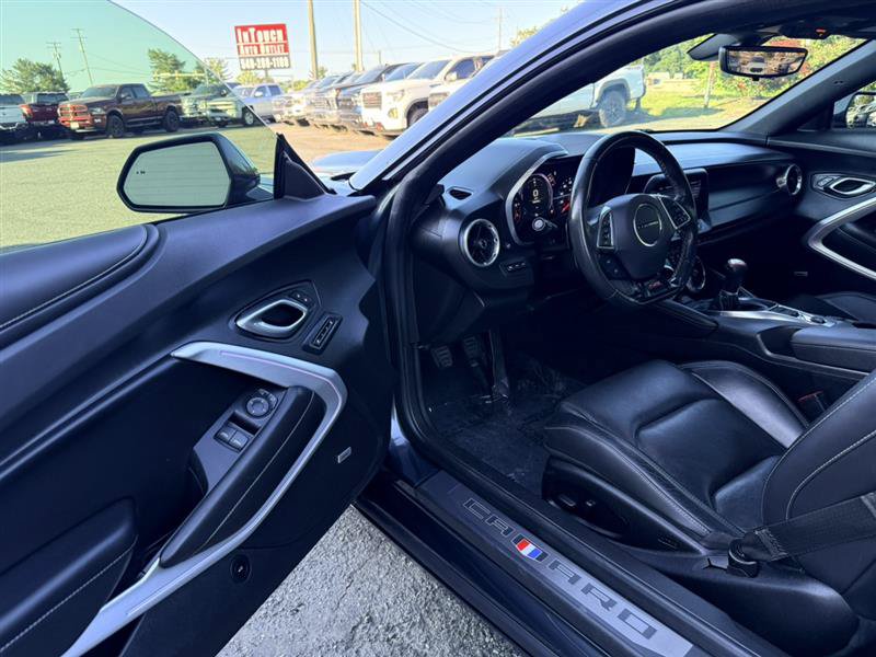 Used 2019 Chevrolet Camaro SS RWD image 16