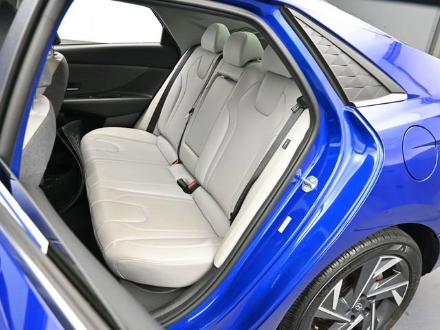 Used 2024 Hyundai Elantra Limited image 24