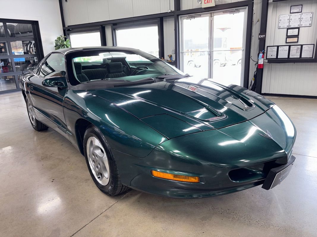 Used 1994 Pontiac Firebird Coupe image 17