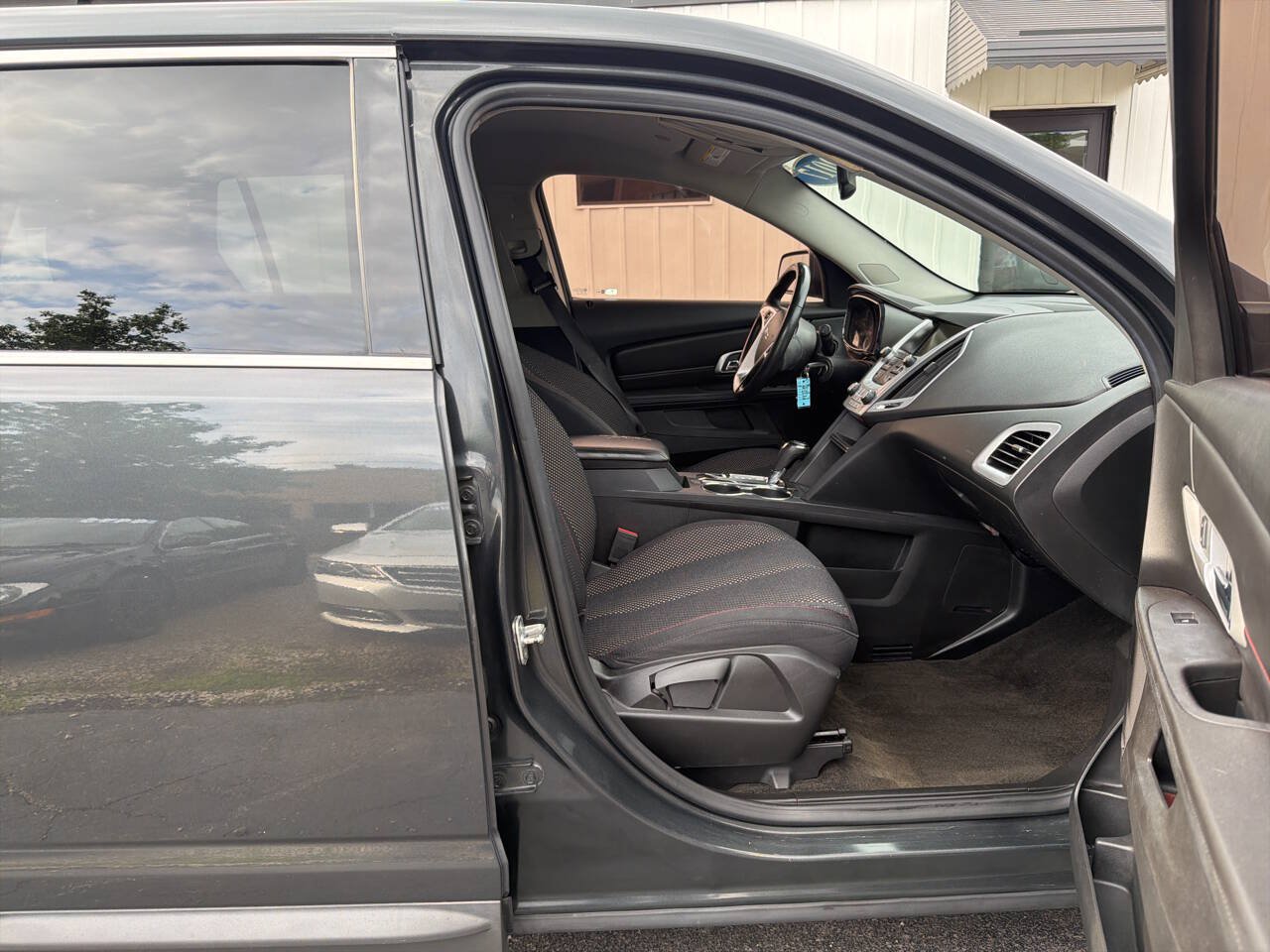Used 2017 GMC Terrain SLE AWD/4WD image 25