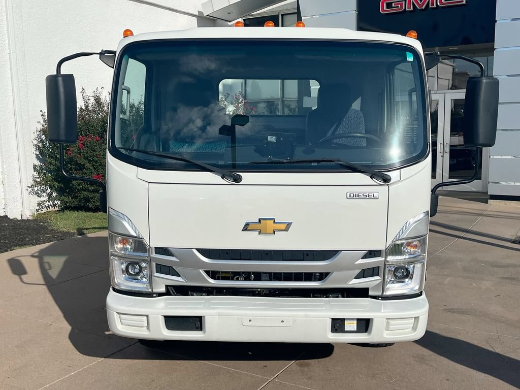 Used 2024 Chevrolet Low Cab Forward 5500XD RWD image 3