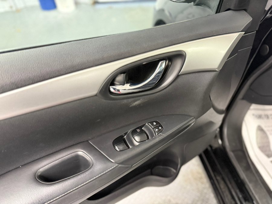 Used 2017 Nissan Sentra S image 25