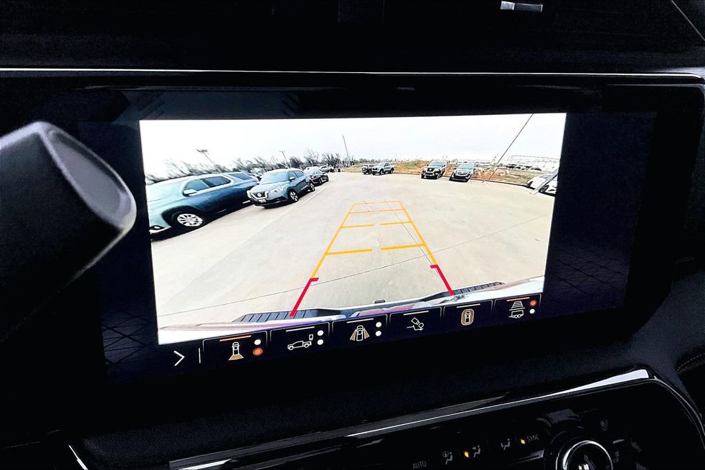 Used 2024 GMC Sierra 2500 AT4 w/ AT4 Premium Plus Package image 30