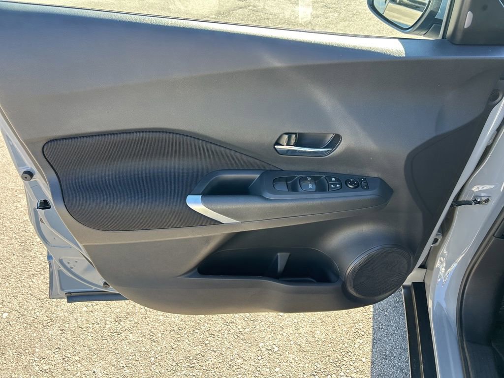 Used 2022 Nissan Kicks SV image 17