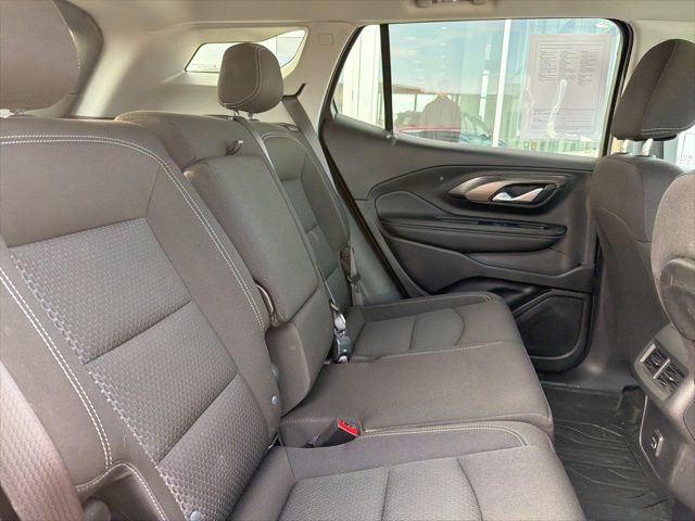 Used 2024 GMC Terrain SLE w/ LPO, Floor Liner Package image 29