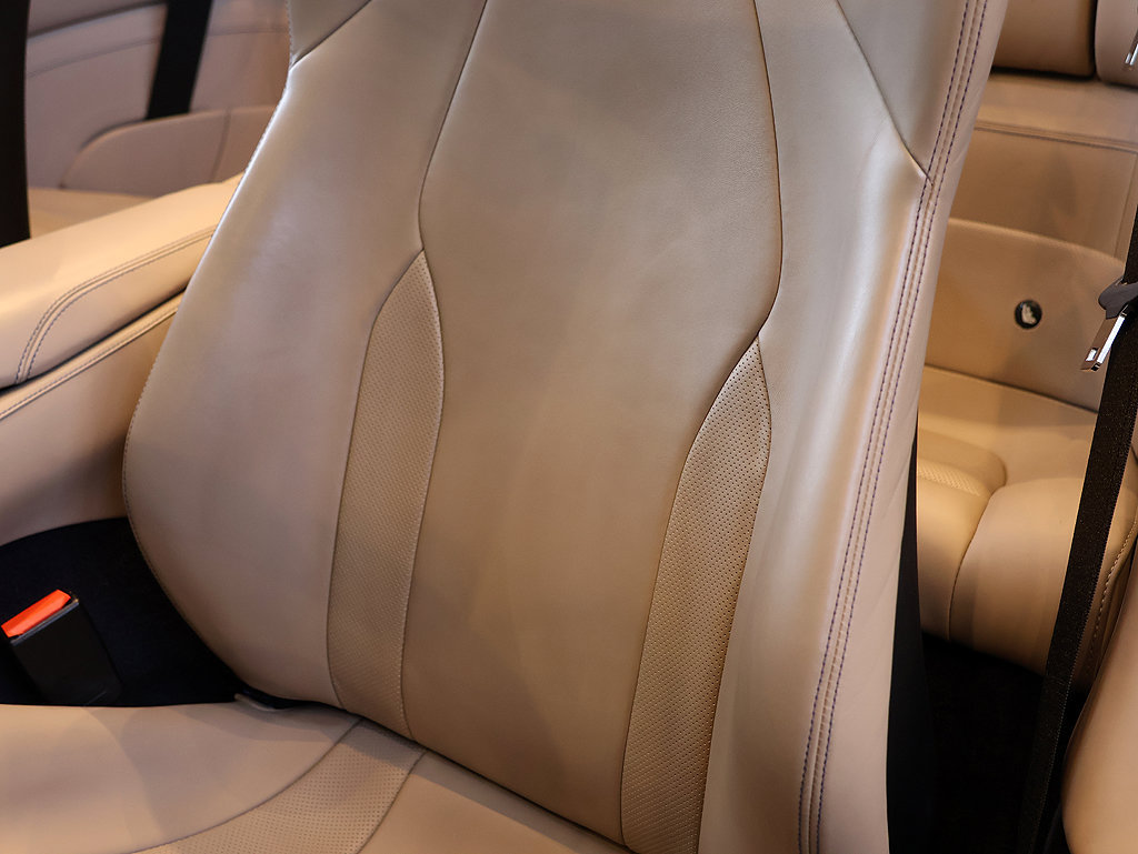 Certified 2019 Ferrari Portofino RWD image 67