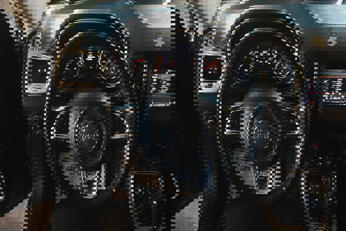 Used 2019 Jeep Compass Latitude image 25