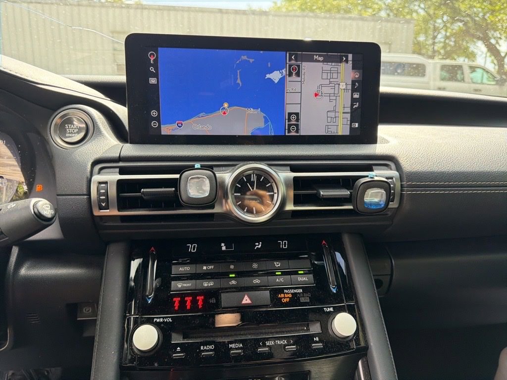 Used 2022 Lexus IS 350 F Sport image 10