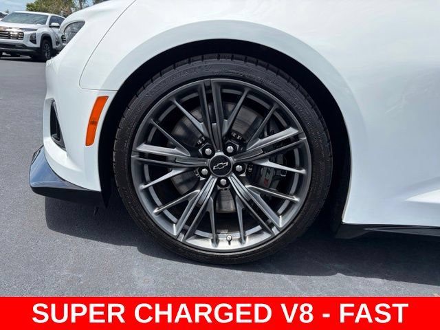 Used 2022 Chevrolet Camaro ZL1 RWD image 9