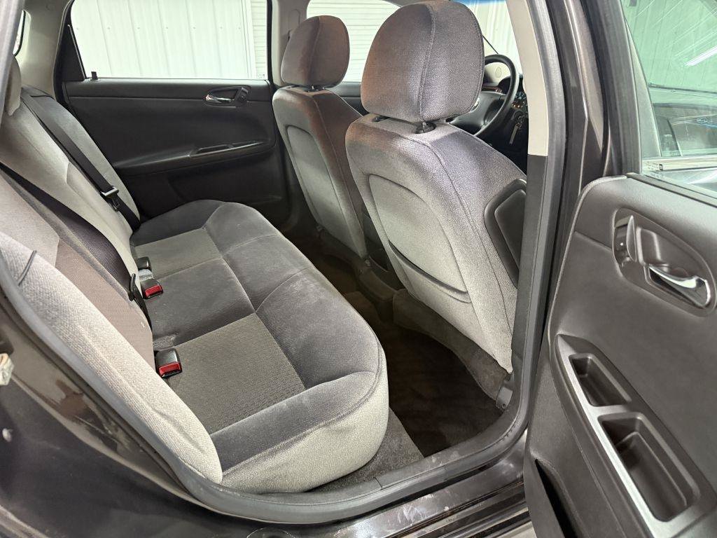 Used 2009 Chevrolet Impala LT FWD image 20