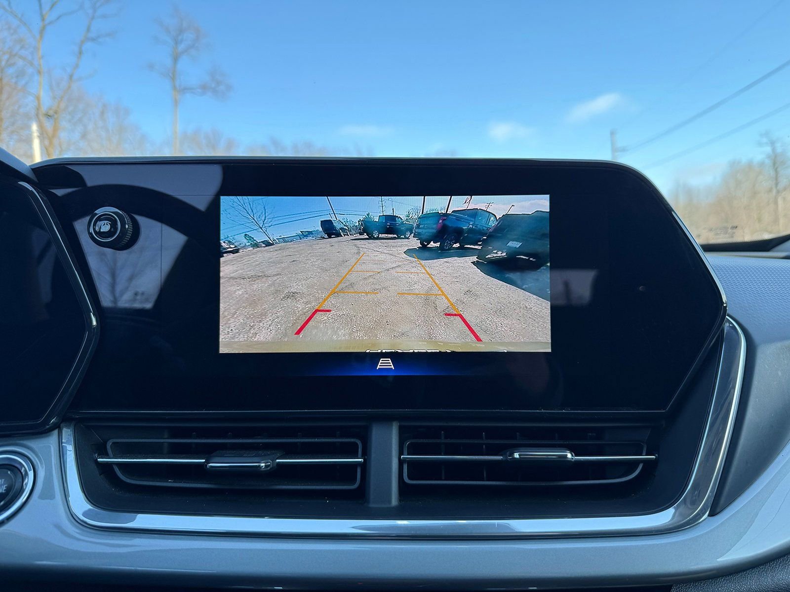 Certified 2024 Chevrolet Trax LT w/ Driver Confidence Package image 30