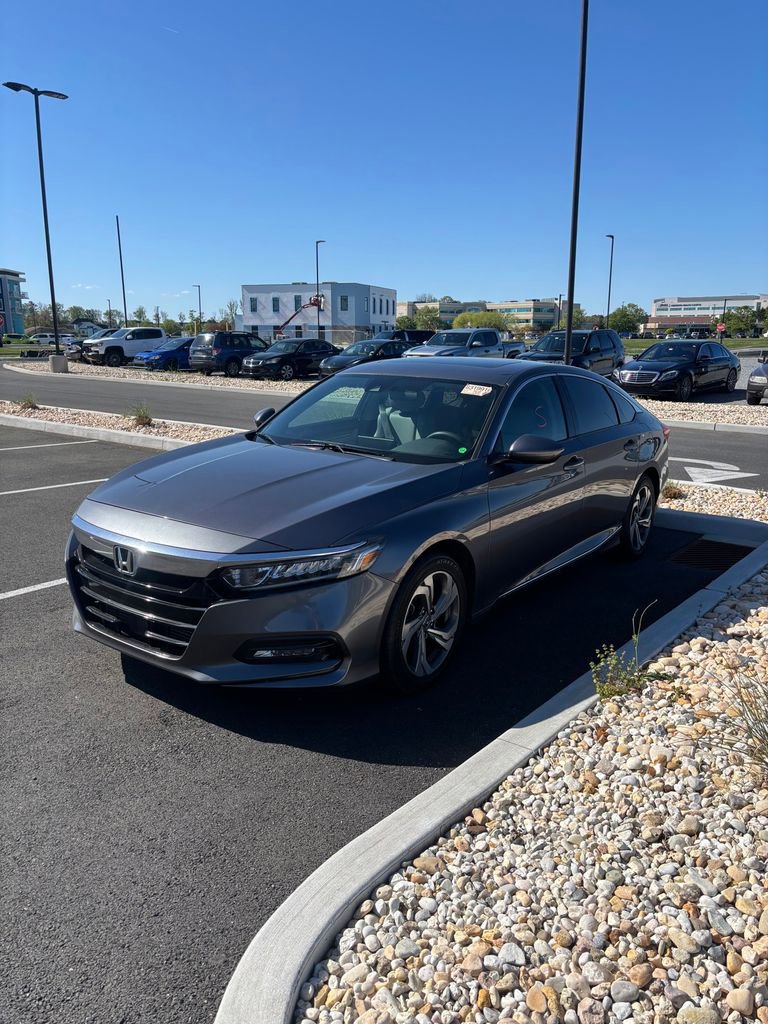 Used 2018 Honda Accord EX image 3