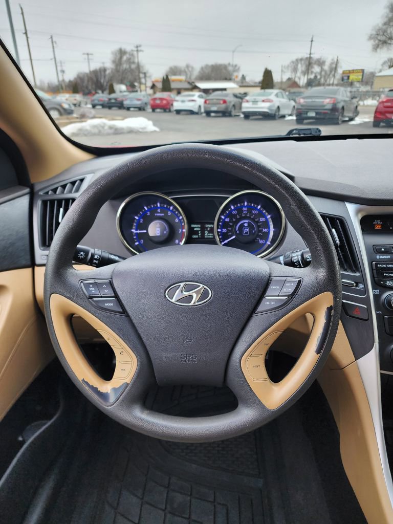 Used 2013 Hyundai Sonata GLS FWD image 9
