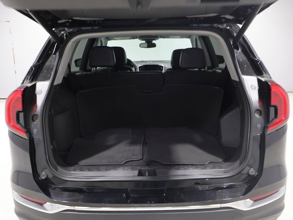 Used 2024 GMC Terrain SLT AWD/4WD image 4