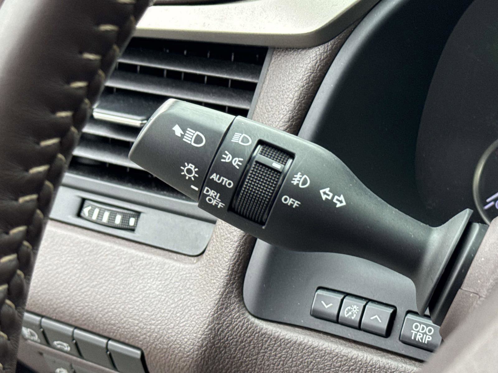 Used 2019 Lexus RX 350 AWD w/ Navigation Package image 9