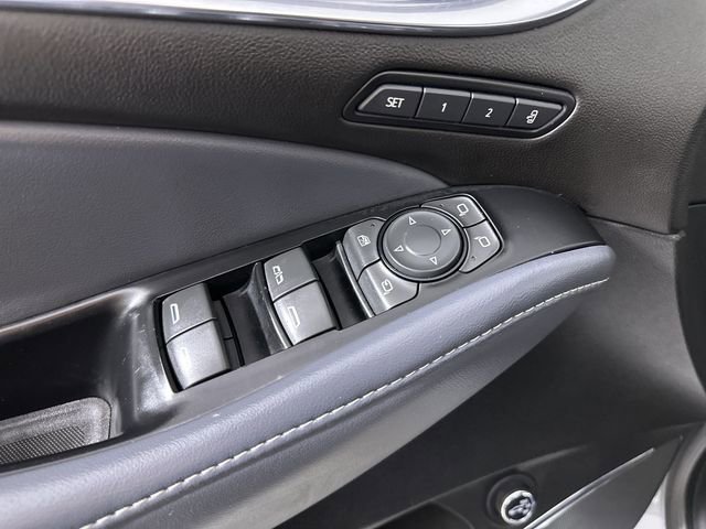 Used 2024 Buick Enclave Premium AWD/4WD image 24