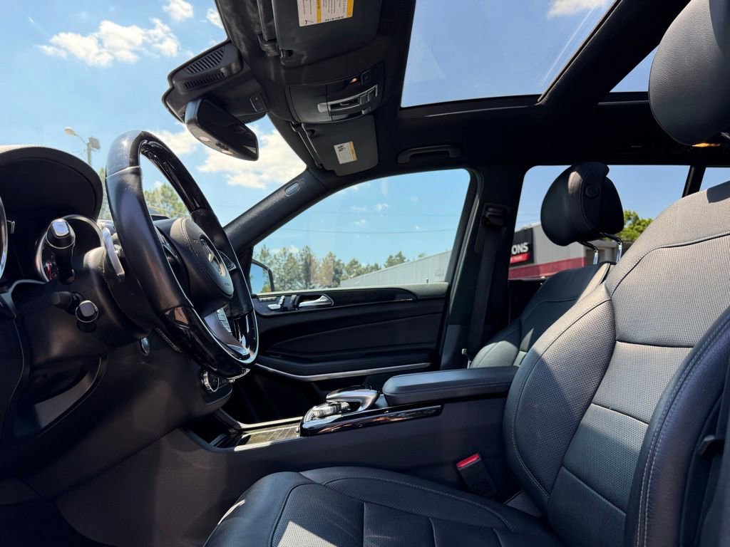 Used 2017 Mercedes-Benz GLS 550 4MATIC image 10