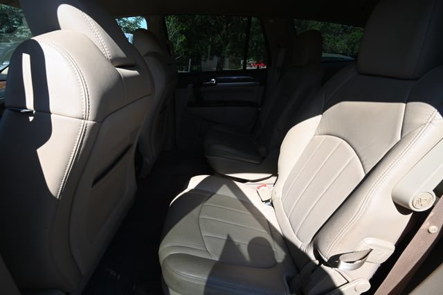 Used 2012 Buick Enclave Leather AWD/4WD image 10