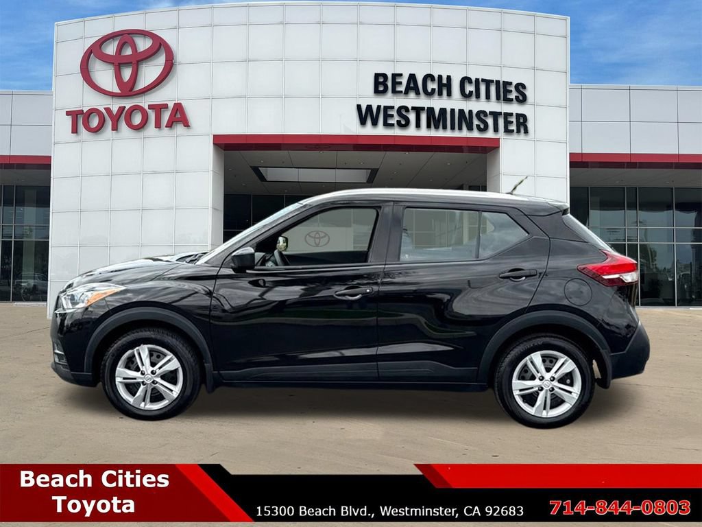 Used 2018 Nissan Kicks S FWD image 7