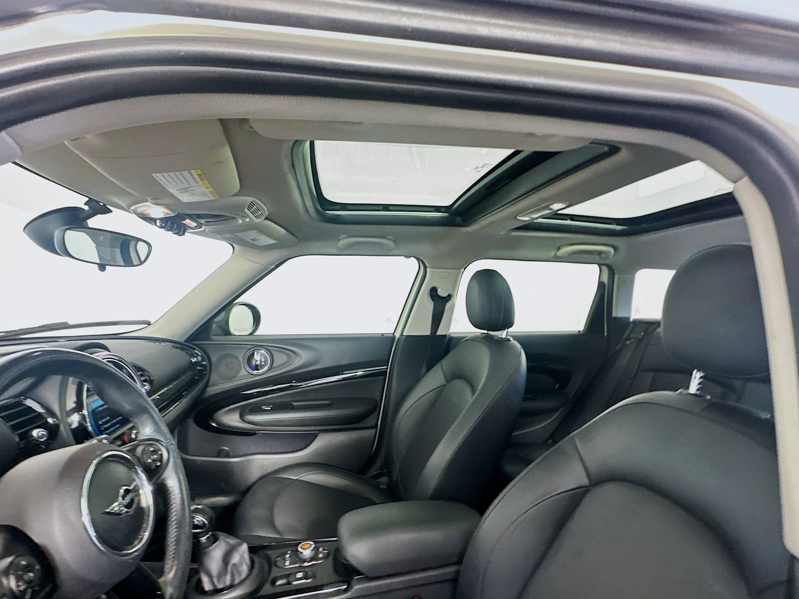 Used 2019 MINI Cooper Clubman FWD image 21