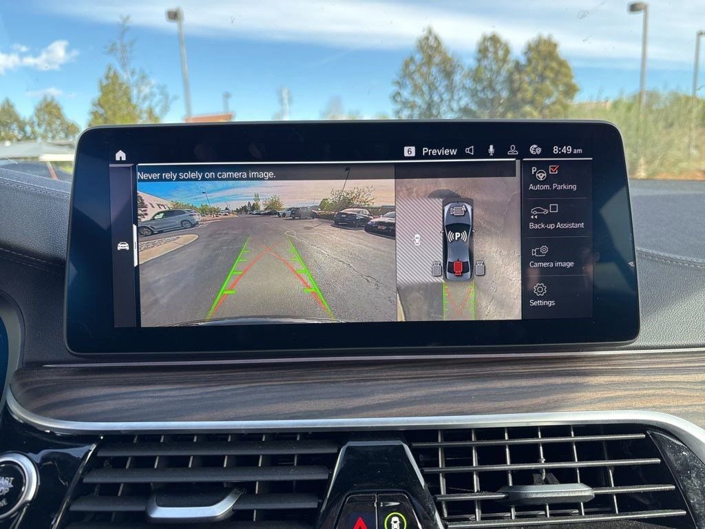 Used 2022 BMW M550i xDrive AWD/4WD image 15