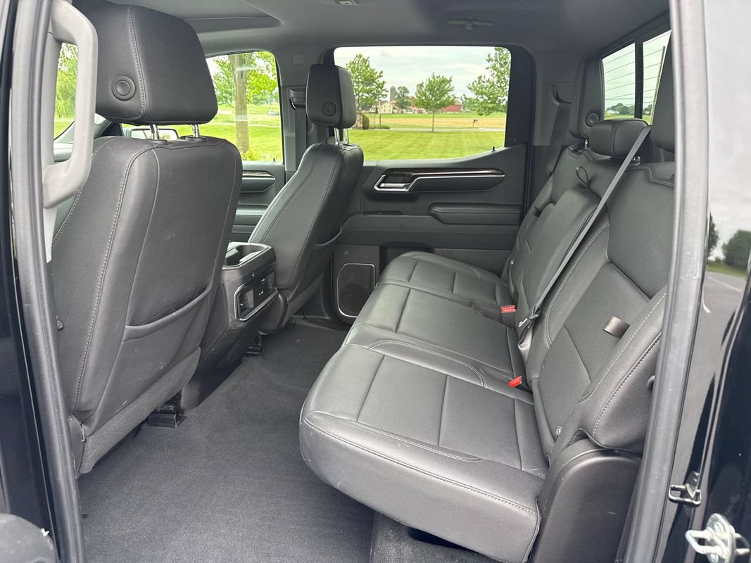 Used 2024 GMC Sierra 1500 Elevation w/ Elevation Premium Package AWD/4WD image 11