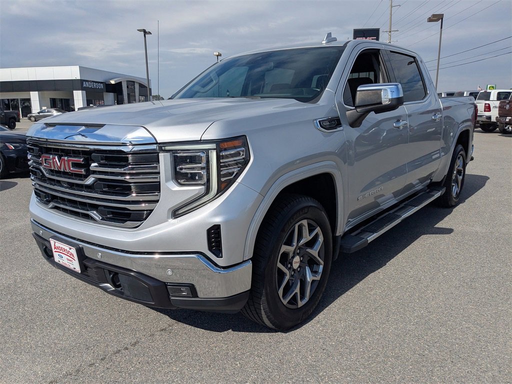 Used 2022 GMC Sierra 1500 SLT w/ SLT Premium Plus Package image 8