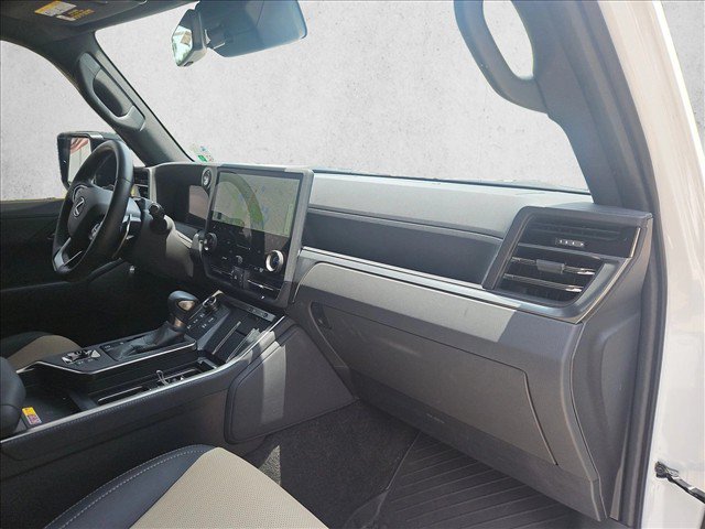 Used 2024 Lexus GX 550 AWD/4WD image 18
